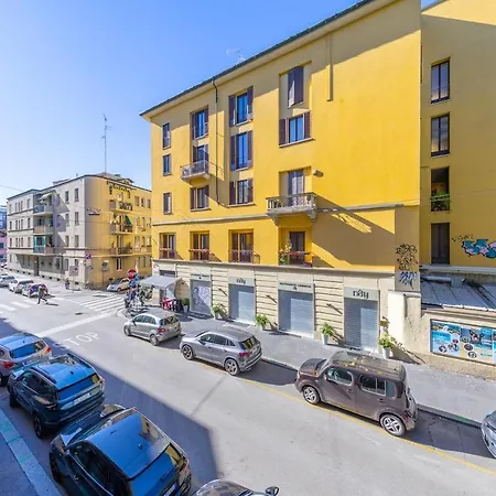 Elegant 1bdr In The Center, 5 Min From The Duomo Apartment *